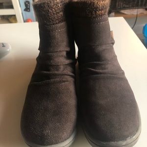 Baretraps Leather Boots Danna Size 6.5 waterproof